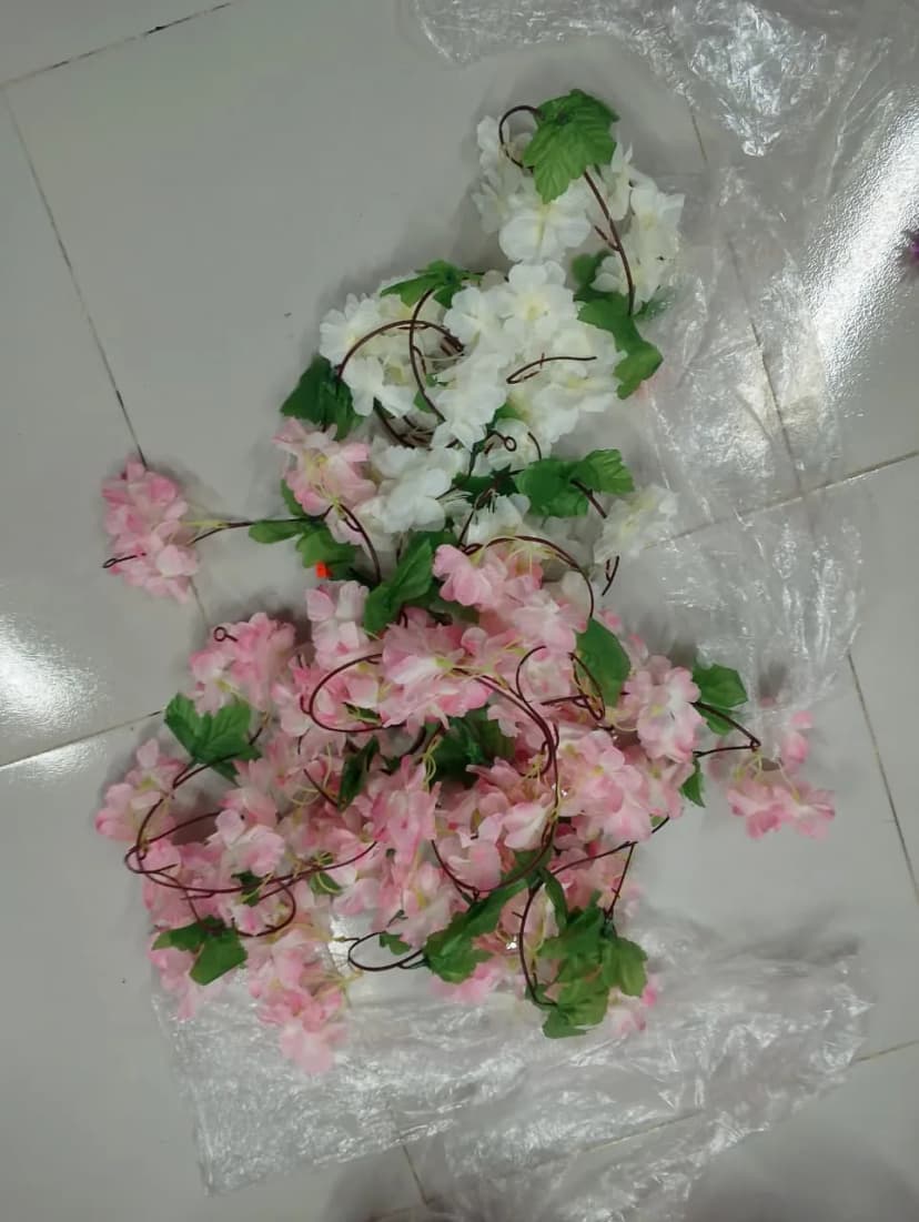 Lotapata Jolonto Julonto Creeper Leaf Artificial Plant with Flashing Light Effect